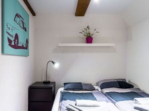 21945689-Ferienwohnung-3-Zürich-300x225-2