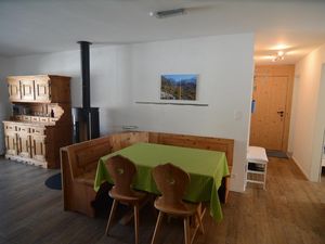 22071975-Ferienwohnung-4-Zuoz-300x225-3