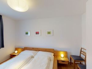 23530246-Ferienwohnung-4-Zuoz-300x225-4