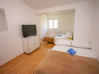 Ferienwohnung für 5 Personen (120 m²) in Zvecanje 7/10