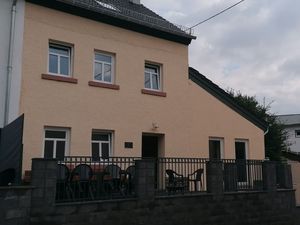 23074043-Ferienwohnung-14-Zweifelscheid-300x225-3