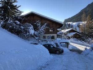 22642361-Ferienwohnung-4-Zweisimmen-300x225-3