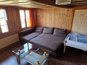 23574875-Ferienwohnung-6-Zweisimmen-300x225-2