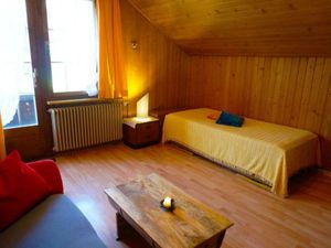 23842935-Ferienwohnung-4-Zweisimmen-300x225-5