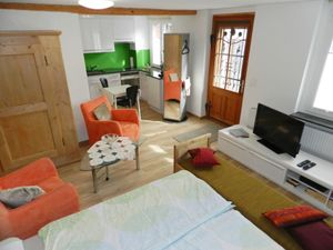 23850003-Ferienwohnung-2-Zweisimmen-300x225-5