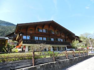 18371733-Ferienwohnung-4-Zweisimmen-300x225-1