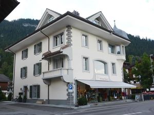 18371773-Ferienwohnung-8-Zweisimmen-300x225-1