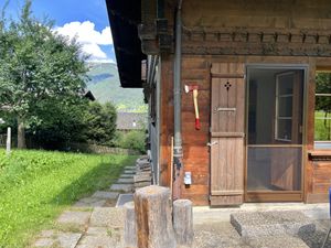 18371630-Ferienwohnung-8-Zweisimmen-300x225-3