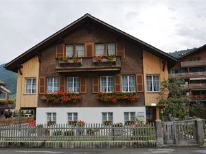 18371622-Ferienwohnung-4-Zweisimmen-300x225-1