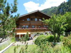 19874061-Ferienwohnung-3-Zweisimmen-300x225-1