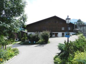 22172995-Ferienwohnung-4-Zweisimmen-300x225-1