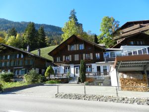 22320979-Ferienwohnung-2-Zweisimmen-300x225-2