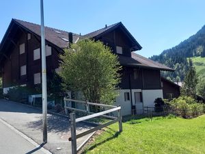 23522264-Ferienwohnung-4-Zweisimmen-300x225-0