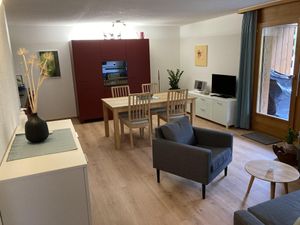 23522264-Ferienwohnung-4-Zweisimmen-300x225-5