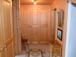 23837425-Ferienwohnung-6-Zweisimmen-300x225-1