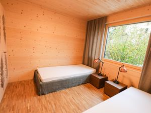 23862042-Ferienwohnung-4-Zweisimmen-300x225-1