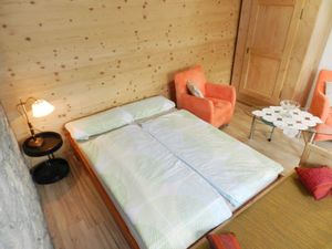 23850003-Ferienwohnung-2-Zweisimmen-300x225-4