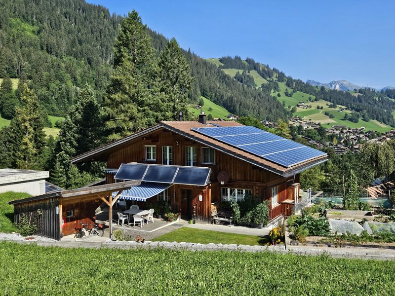 18371882-Ferienwohnung-7-Zweisimmen-800x600-0