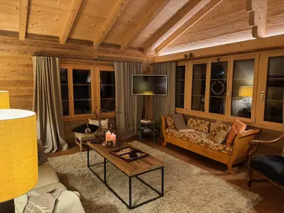 Wohn-/Esszimmer (1)