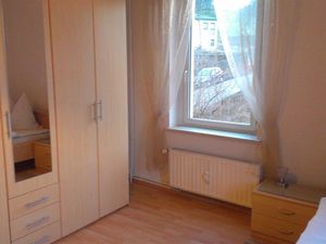 23097443-Ferienwohnung-2-Zwickau-300x225-2