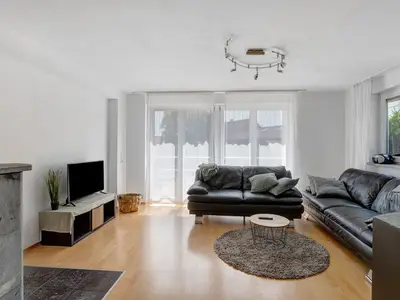 Photo, INSIDE, OUTSIDE