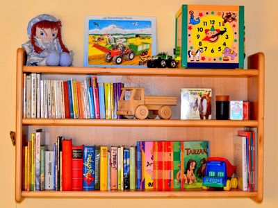 Bücherregal für die Kleinen