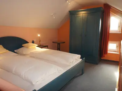 Schlafzimmer DG