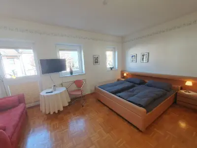 Ferienwohnung für 2 Personen (24 m²) in Zwingenberg 4/10 Ferienwohnung für 2 Personen (24 m²) in Zwingenberg 4/10