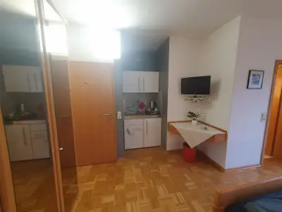 Ferienwohnung für 2 Personen (23 m²) in Zwingenberg 6/10 Ferienwohnung für 2 Personen (23 m²) in Zwingenberg 6/10