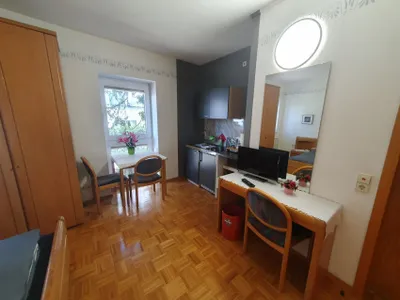 Ferienwohnung für 2 Personen (21 m²) in Zwingenberg 10/10 Ferienwohnung für 2 Personen (21 m²) in Zwingenberg 10/10