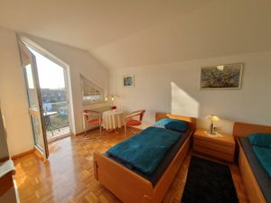 23565505-Ferienwohnung-2-Zwingenberg-300x225-1