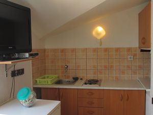 18693101-Ferienwohnung-3-Ćunski-300x225-2