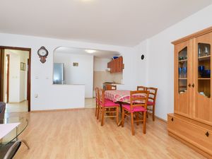 18954789-Ferienwohnung-4-Ćunski-300x225-4