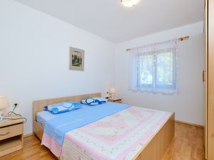 23929941-Ferienwohnung-5-Ćunski-300x225-5