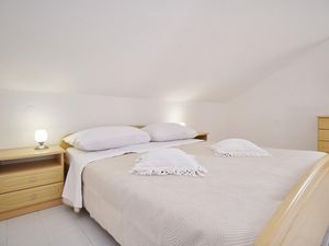 23665457-Ferienwohnung-4-Čelina-300x225-2