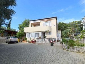 23777509-Ferienwohnung-3-Čižići-300x225-2