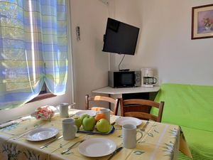 23377059-Ferienwohnung-4-Čižići-300x225-3