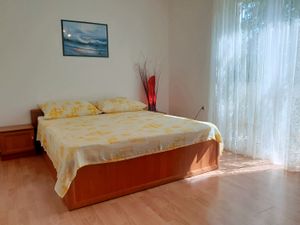 23362967-Ferienwohnung-4-Čižići-300x225-4