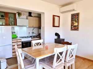 23947994-Ferienwohnung-5-Čižići-300x225-2