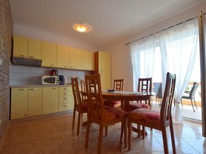 23934278-Ferienwohnung-6-Čižići-300x225-4