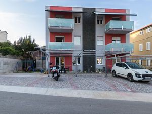 Ferienwohnung für 8 Personen in Šibenik