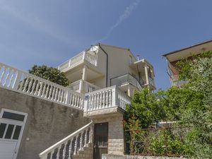 23946393-Ferienwohnung-3-Šibenik-300x225-4