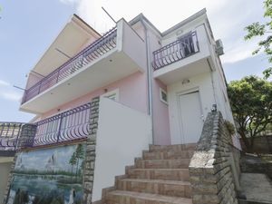 23946452-Ferienwohnung-6-Šibenik-300x225-5