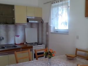 18321904-Ferienwohnung-6-Šibenik-300x225-5