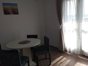 22093165-Ferienwohnung-0-Šibenik-300x225-4