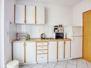 18791413-Ferienwohnung-4-Šibenik-300x225-5