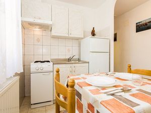 22315227-Ferienwohnung-2-Šilo-300x225-3