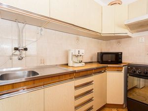 22315211-Ferienwohnung-6-Šilo-300x225-4