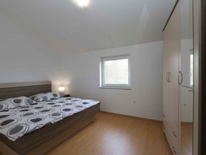 23982194-Ferienwohnung-5-Šilo-300x225-4