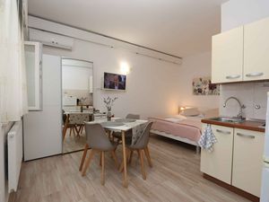 23773793-Ferienwohnung-2-Šilo-300x225-5